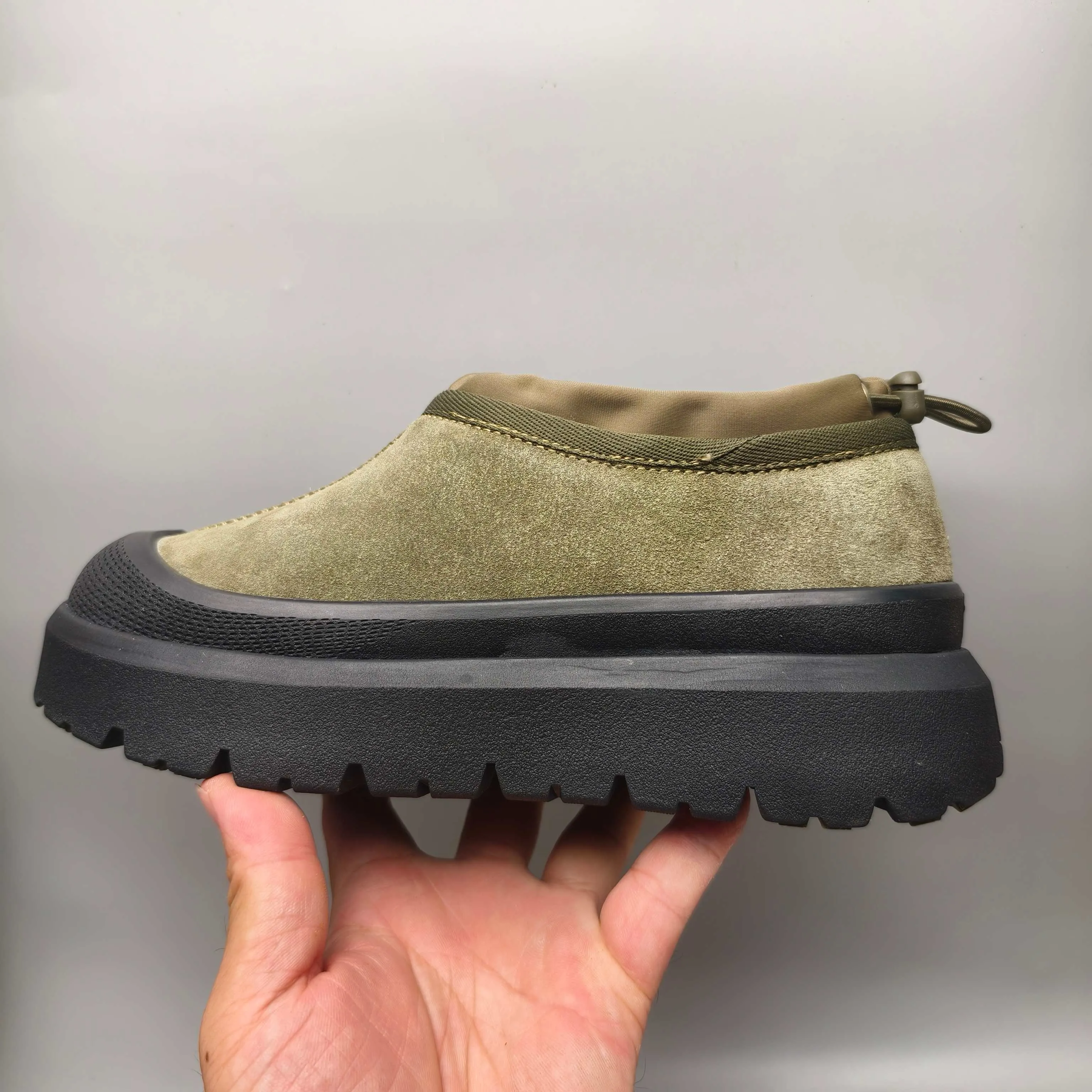 💰520 UGG sheepskin all-in-one snow boots 4096 slip-on casual trendy Wang Yibo men's and women's shoes Color: white red black blue yellow light gray dark gray green Matching sizes: 35-45